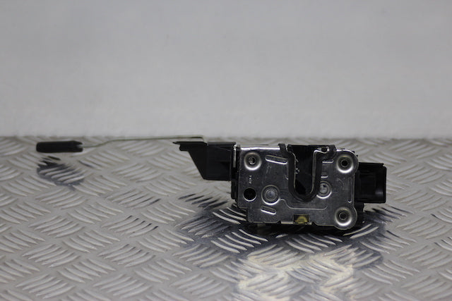 Dacia Duster Door Lock Mechanism Front Passengers Side 