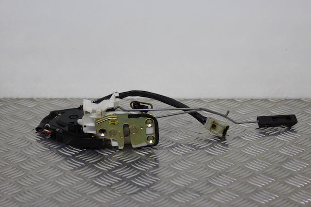 Honda Civic Door Lock Mechanism Front Passengers Side 