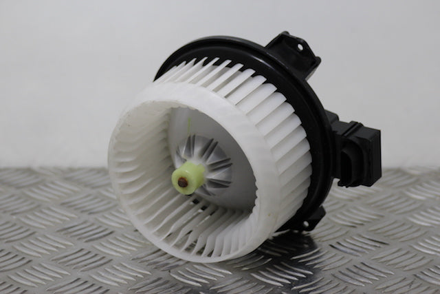 Suzuki Swift Heater Blower Motor 