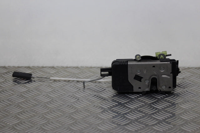 Opel Vectra Door Lock Assembly Front Drivers Side 