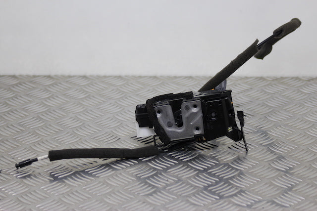 Renault Clio Door Lock Mechanism Front Passengers Side 