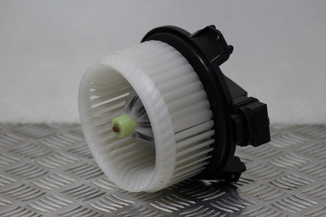 Suzuki Swift Heater Blower Motor 