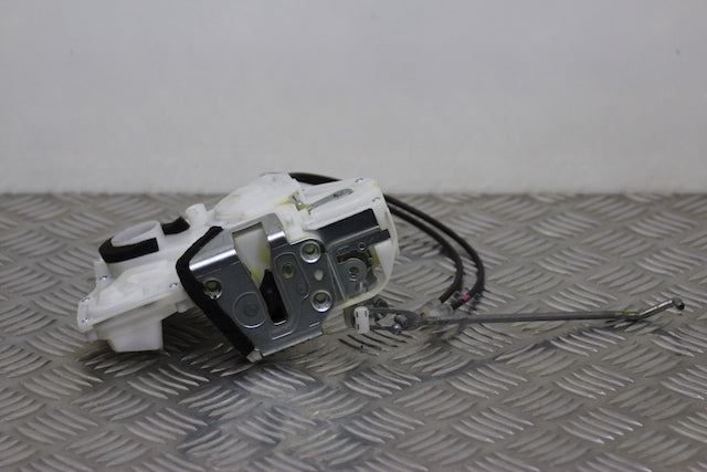 Suzuki Swift Door Lock Mechanism Front Passengers Side 