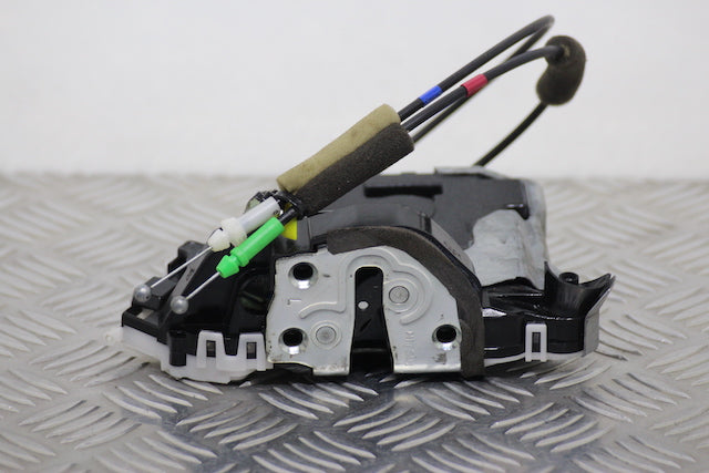 Toyota Prius Door Lock Mechanism Front Passengers Side 