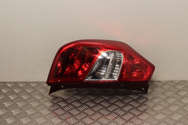 Hyundai i10 Tail Light Lamp Passengers Side 