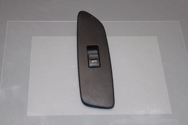 Toyota Auris Window Switch Front Passengers Side 
