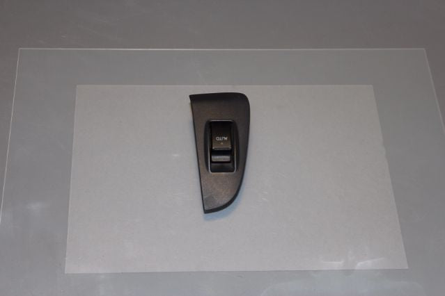 Toyota Avensis Window Switch Rear Drivers Side 