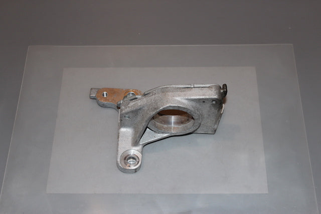 Nissan Juke Drive Shaft Drivers Side Centre Support Bracket 