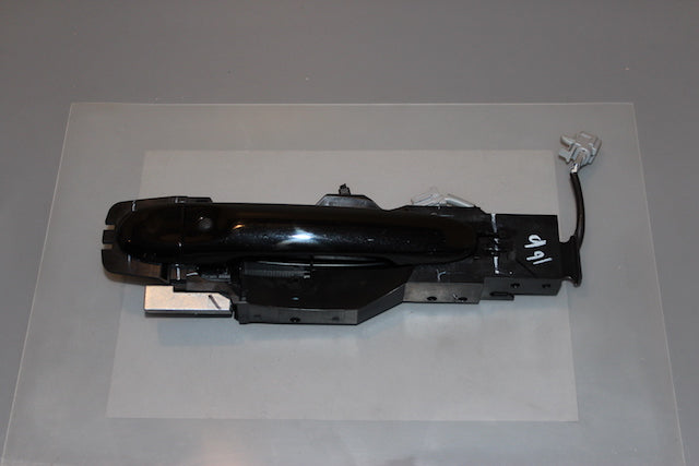 Nissan Juke Door Handle Outer Front Passengers Side 