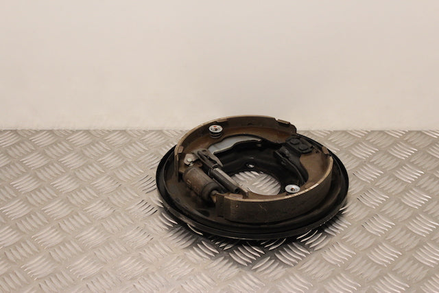 Nissan Juke Brake Plate with Shoes and Cylinder Rear Left 