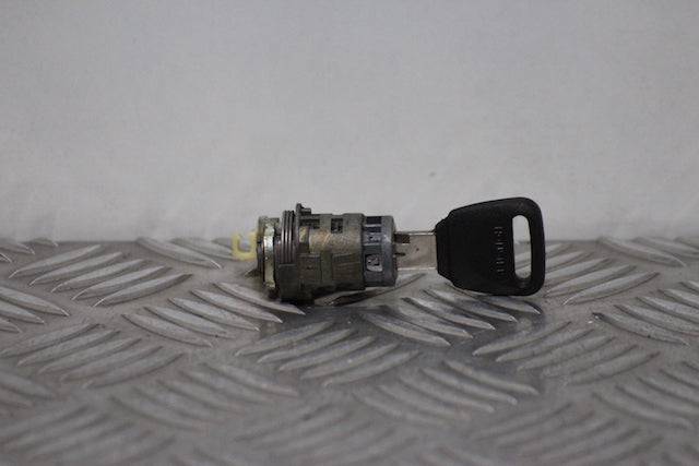 Honda CRV Door Lock Barrel with Key Front Drivers Side 