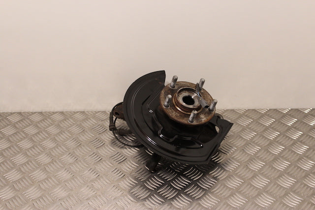 Nissan Juke Stub Axle with Hub and Bearing Front Drivers Side 