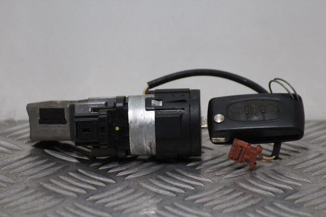 Peugeot 207cc Coupe Ignition Switch with Key 