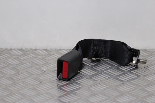 Opel Agila Seat Belt Buckle Lock Centre Rear 