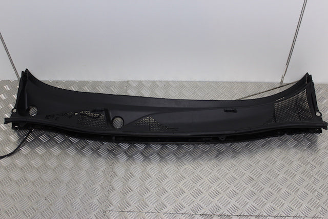 Nissan Juke Windscreen Panel 