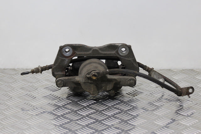 Toyota Avensis Brake Caliper Front Passengers Side (2011)