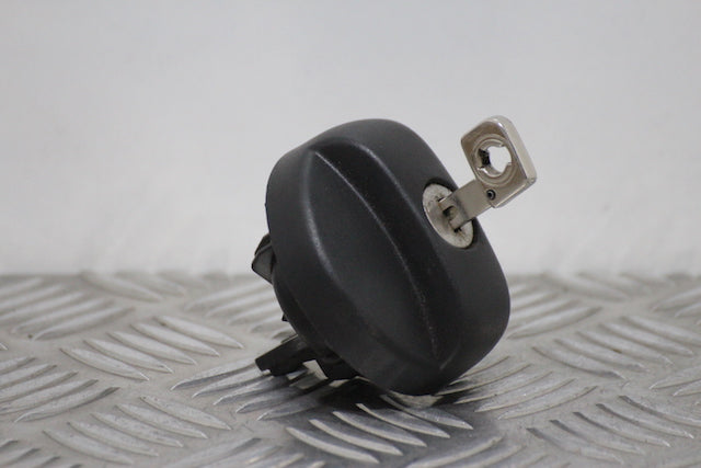 Peugeot 207 Fuel Cap with Key 