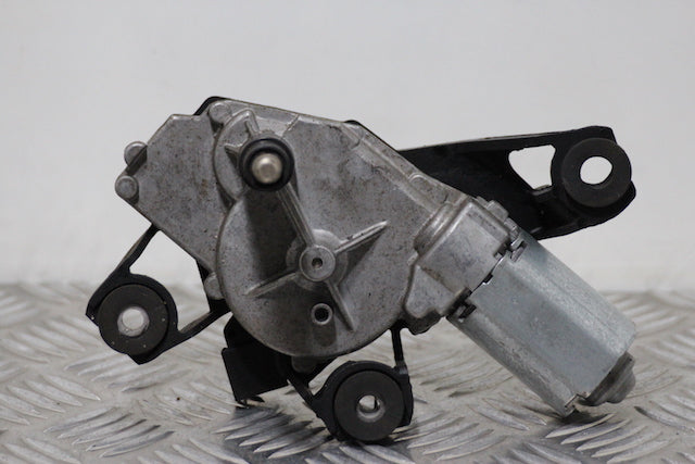 Renault Megane Wiper Motor Rear (2008) genuine OEM used part - CarBreakers.ie