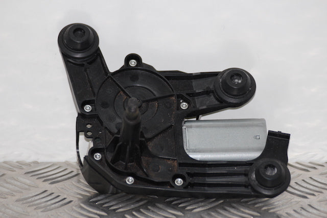 Peugeot 308 Wiper Motor Rear (2008) genuine OEM used part - CarBreakers.ie