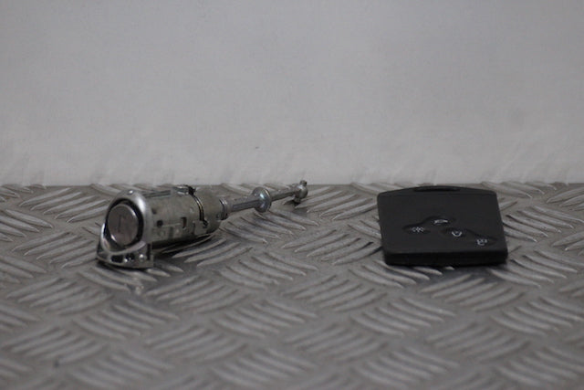 Renault Megane Door Lock Barrel with Key Front Passengers Side 
