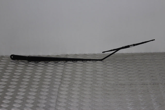 Suzuki SX4 Wiper Front Passengers Side 