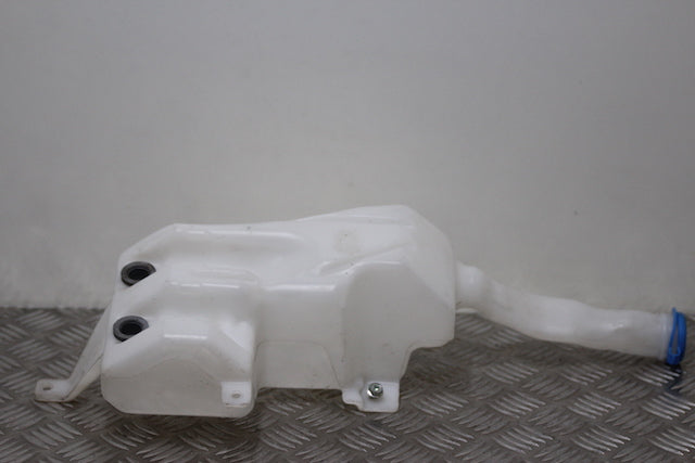 Suzuki SX4 Windscreen Wash Water Bottle 