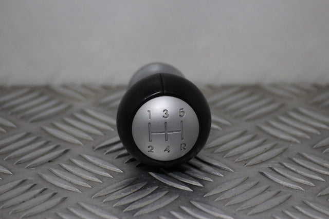 Kia Picanto Gear Knob (2019)
