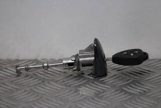 Toyota Avensis Door Lock Barrel with Key Front Drivers Side (2011)