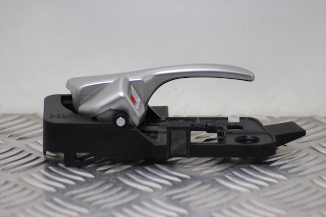 Kia Picanto Door Handle Inner Front Drivers (2019)