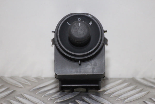 Opel Meriva Door Mirror Control Switch 
