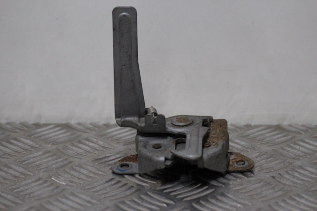 Suzuki Swift Bonnet Lock 