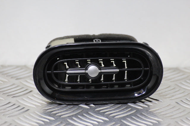 Kia Picanto Dashboard Airvent Drivers Side 