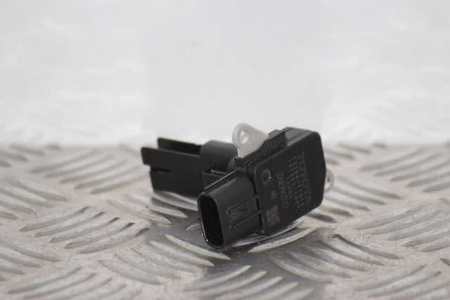 Toyota Rav4 Air Flow Meter Sensor 