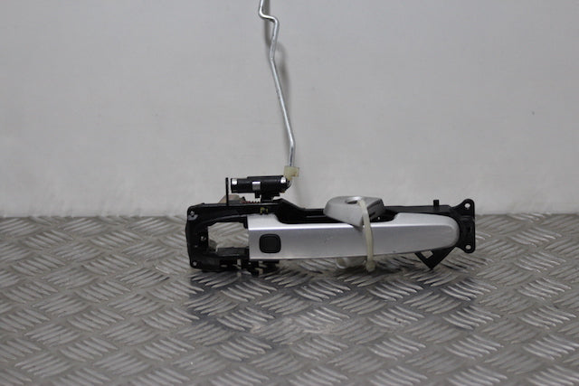 Toyota Rav4 Door Handle Outer Front Drivers Side 