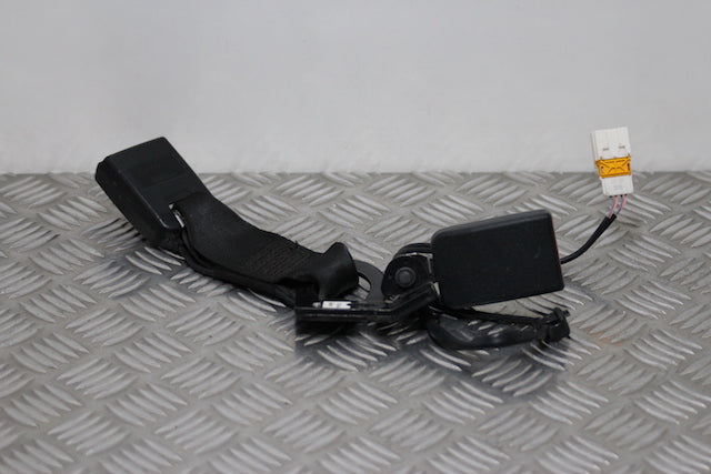 Citroen C4 Seat Belt Buckle Lock Centre Rear 