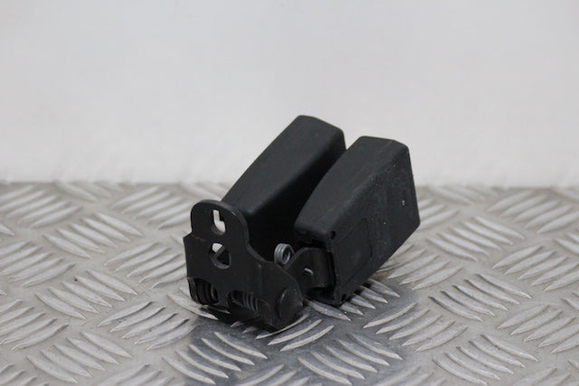 Ford Focus Seat Belt Buckle Lock Centre Rear 