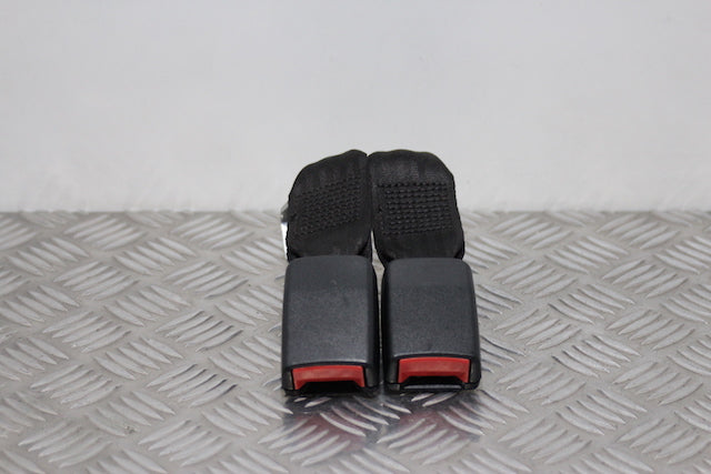 Ford Fiesta Seat Belt Buckle Lock Rear Drivers Side 