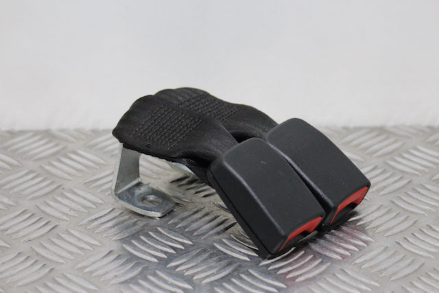 Ford Fiesta Seat Belt Buckle Lock Centre Rear 