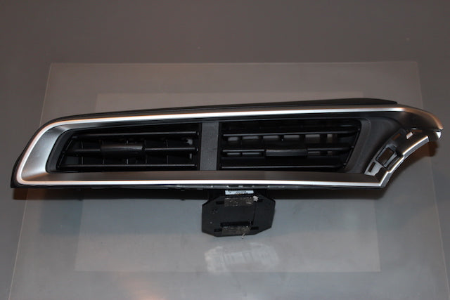 Honda Jazz Dashboard Airvent Center 