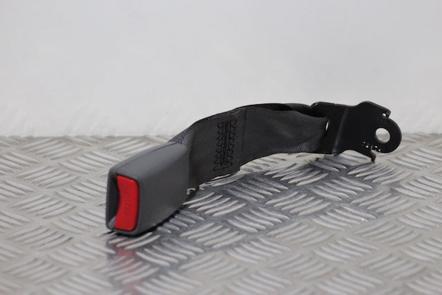 Mazda 323 Seat Belt Buckle Lock Centre Rear 