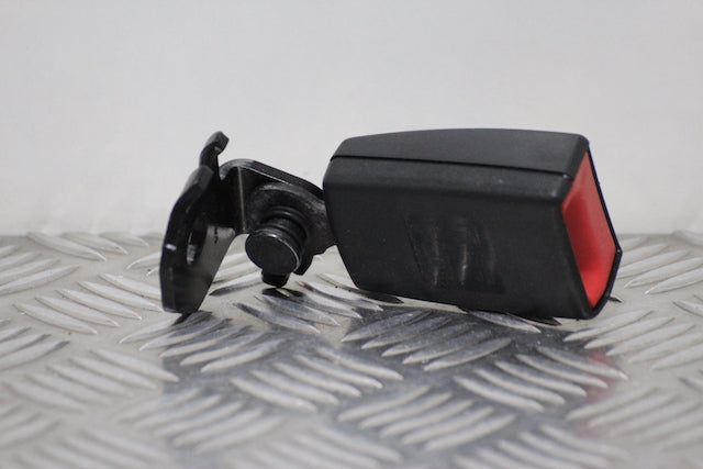 Opel Corsa Seat Belt Buckle Lock Centre Rear 