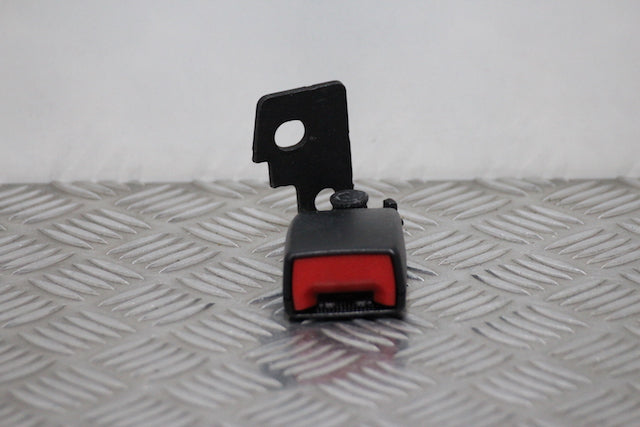Opel Corsa Seat Belt Buckle Lock Rear Passengers Side 