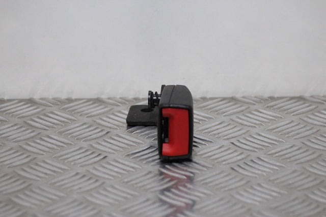 Opel Astra Seat Belt Buckle Lock Rear Drivers Side 