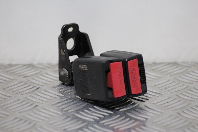 Peugeot 307 Seat Belt Buckle Lock Centre Rear (2004)