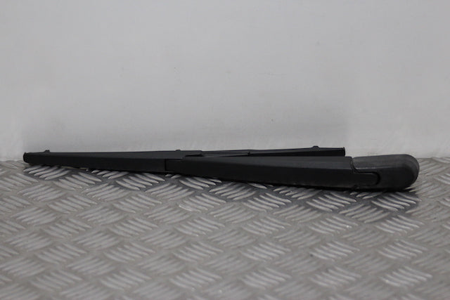 Suzuki Grand Vitara Wiper Arm Rear 