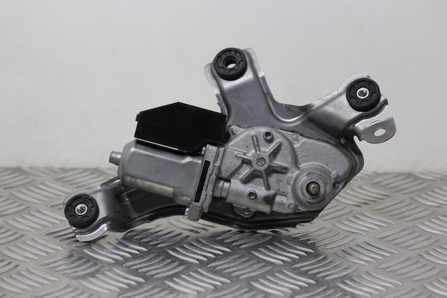Toyota Avensis Wiper Motor Rear (2011) genuine OEM used part - CarBreakers.ie
