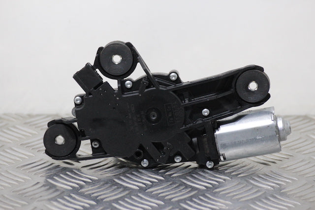 Ford Focus Wiper Motor Rear (2009) genuine OEM used part - CarBreakers.ie