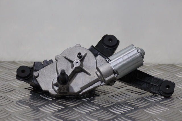 Hyundai i10 Wiper Motor Rear (2012) genuine OEM used part - CarBreakers.ie