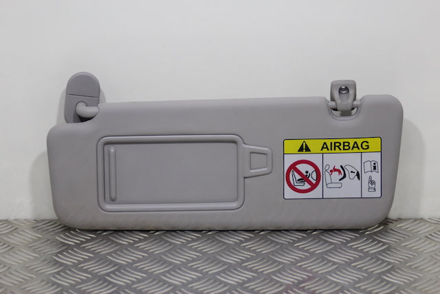 Hyundai i30 Sun Visor Passengers Side 