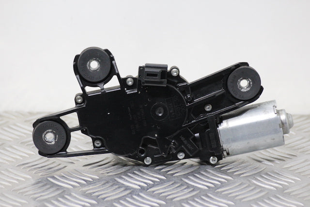 Ford Fiesta Wiper Motor Rear (2013) genuine OEM used part - CarBreakers.ie
